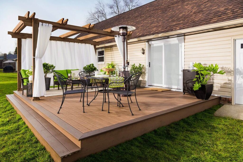 Enhance Your Outdoor Space: Revamp Your Deck with New Smyrna Beach-Inspired Painting Ideas